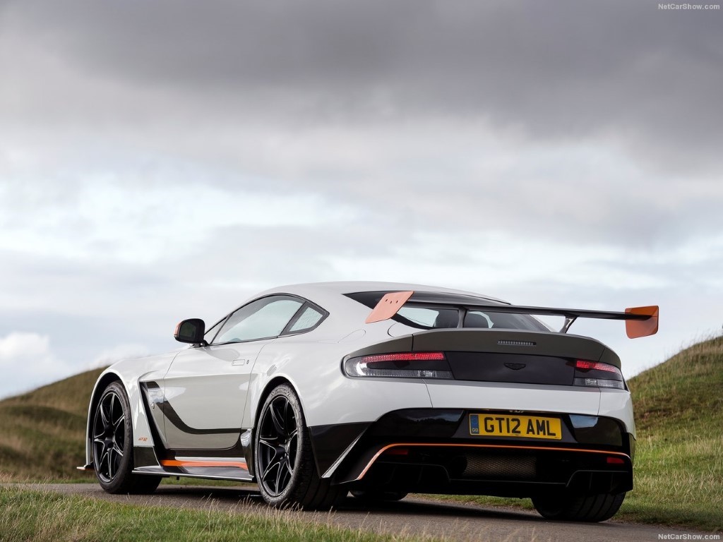 Aston Martin Vantage V12 5.9 GT12
